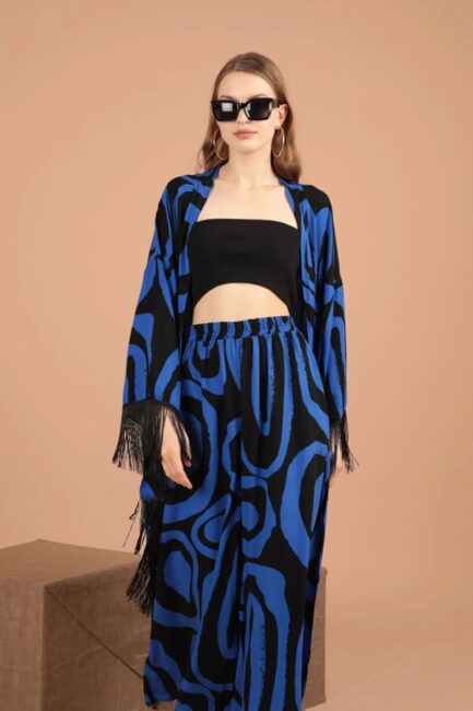 Geometrik Desen Detaylı Uzun Kollu ve Şal Yakalı Viskon Kumaşlı Kadın Takım 2 Parça Saks Yaz /Bahar