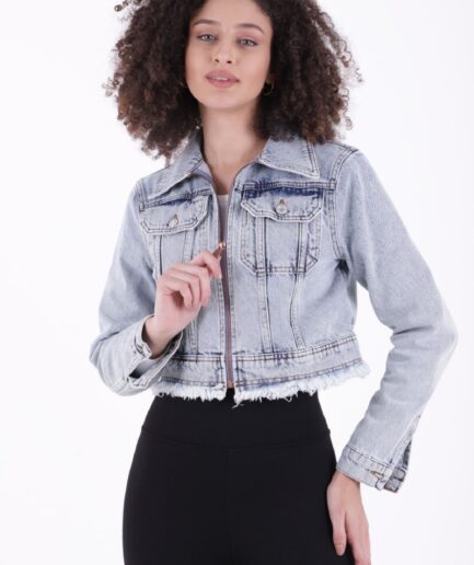 Püskül Detaylı ve Fermuarlı Kolları Düğmeli Kısa Kot Kadın Ceket Kar Yıkama Açık Mavi Denim