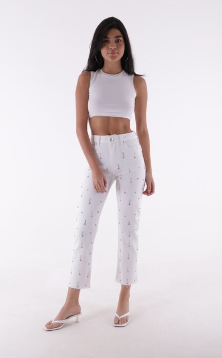 Önü Dekoratif Taş Detaylı ve Paçaları Dikişsiz Bilek Boy Mom Fit Kadın Jean Pantolon Beyaz