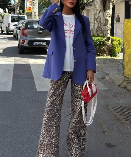 Uzun Kollu ve Düğme Kapamalı Kruvaze Yakalı Oversize Blazer Kadın Keten Ceket İndigo