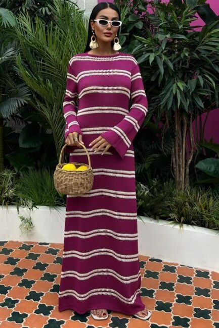 Çizgili Desenli ve Sırt Dekolteli İspanyol Kollu Bisiklet Yaka Kadın Triko Uzun Elbise Mürdüm- Ekru